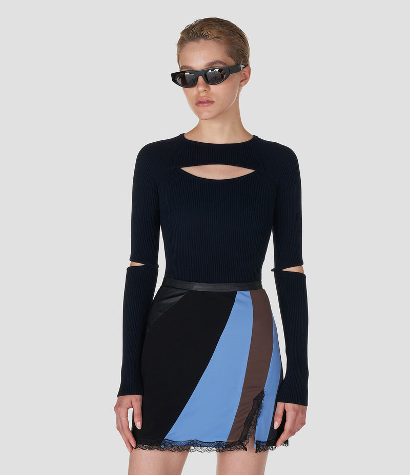 BLACK KNITWEAR TOP
