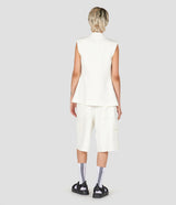 WHITE SLEEVELESS SHARPLY TAILORED JACKET