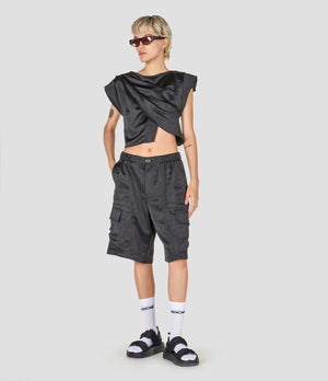 WRINKLED SHINY POLY BLACK CROP TOP
